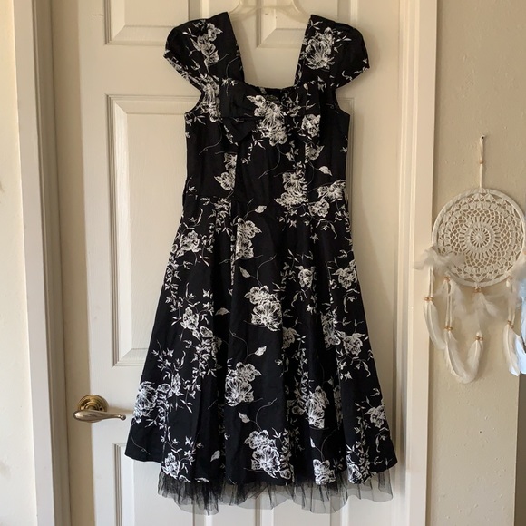 Gifted ⭐️ Swing style skirting dress - Picture 7 of 7